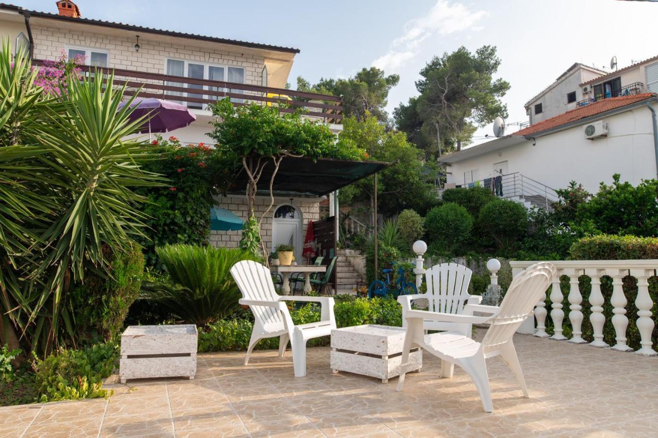 Villa Fjaba - By The Sea - With The Big Terraces & Great Sea View Trogir Buitenkant foto