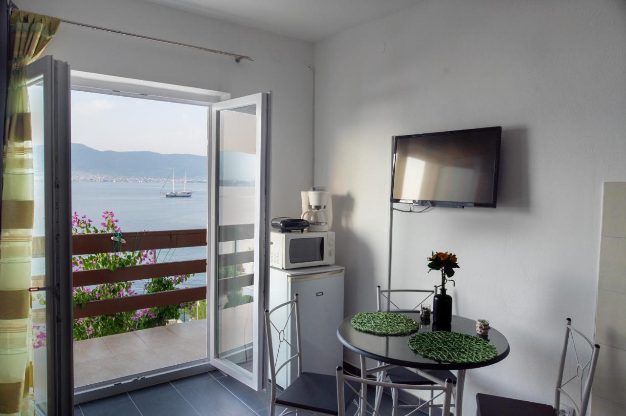 Villa Fjaba - By The Sea - With The Big Terraces & Great Sea View Trogir Buitenkant foto